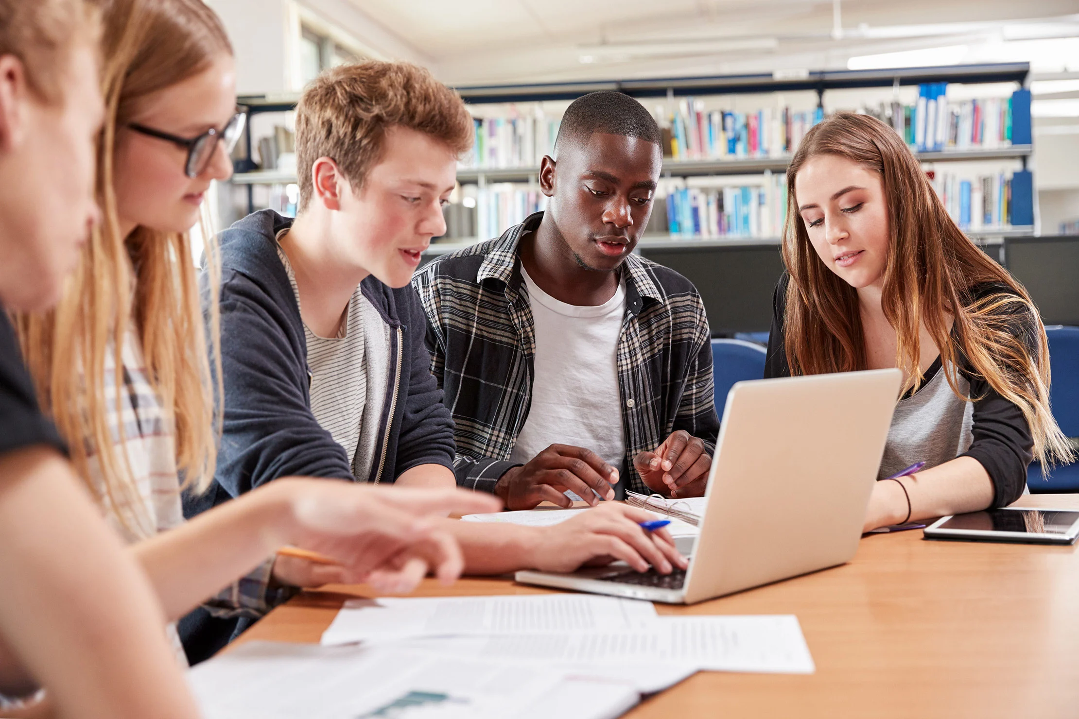 decouvrir-les-admissions-paralleles-banner-bg